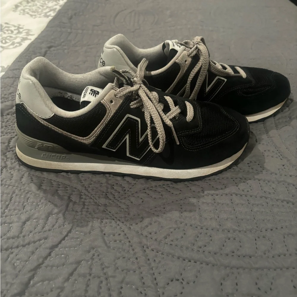 New Balance Black and Gray Retro Runner Sneakers - Picture 3 of 7